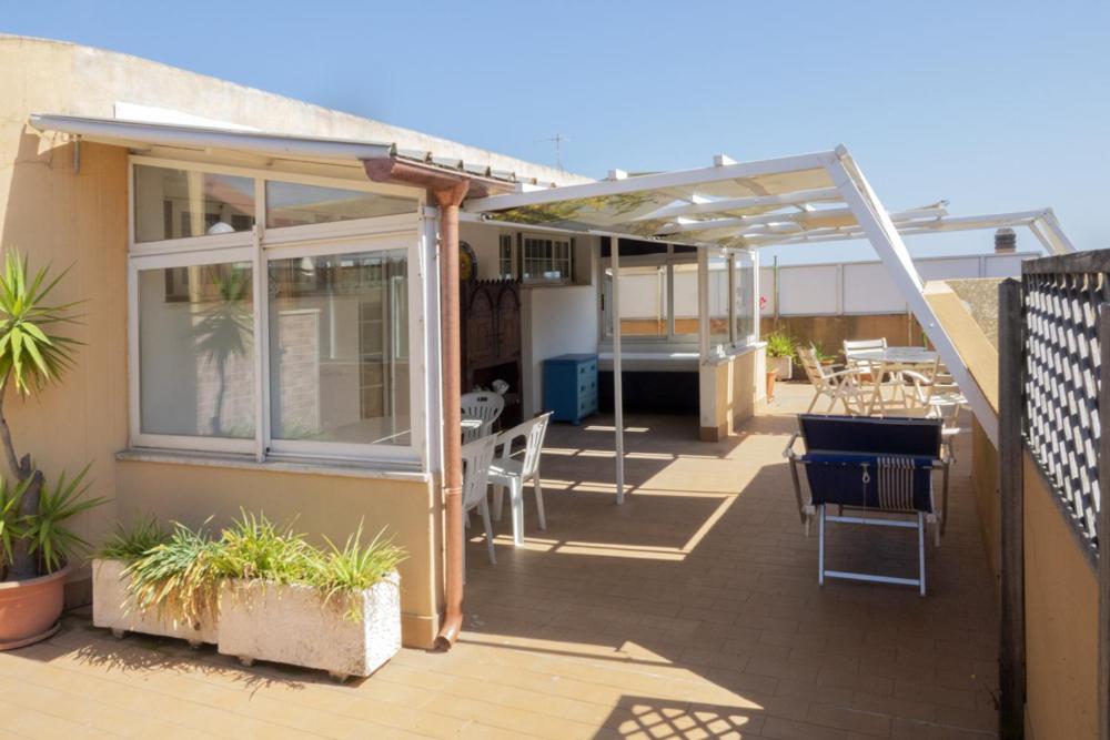 Appartamento Terrazza Con Vista Nettuno Esterno foto