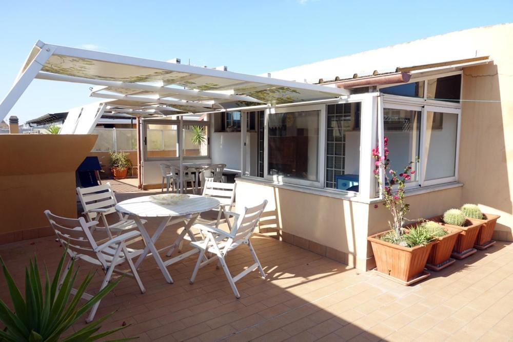 Appartamento Terrazza Con Vista Nettuno Esterno foto
